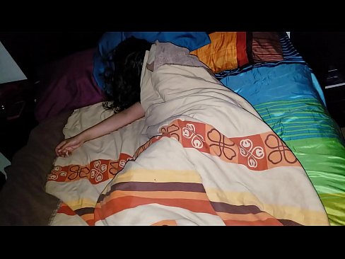 ❤️ UStepson ethuka umama wakhe omncinci ngoxa elele. ❤️  kumanyala xh.online4sex.ru ❌️❤
